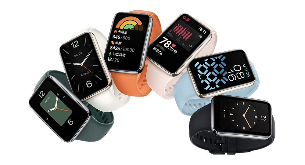 Xiaomi presented its first smart bracelet Mi Band Pro.