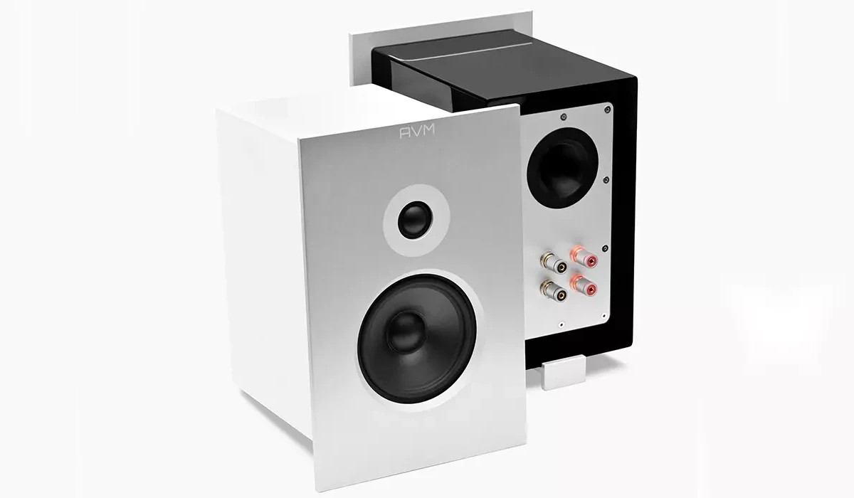 AVM Audition CB 2.3 - compact two-way monitors from Germany