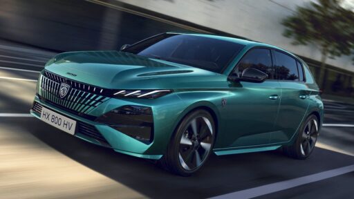 Peugeot 308 gets a new face and improved technology