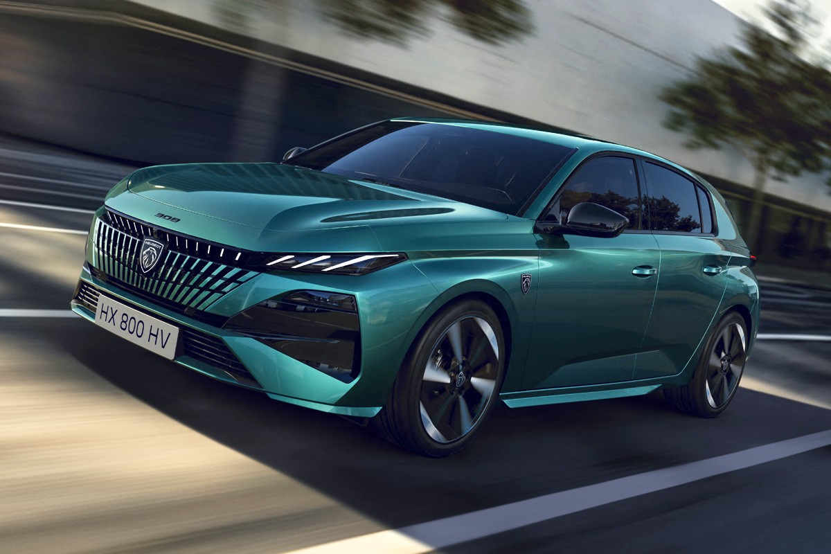 Peugeot 308 gets a new face and improved technology